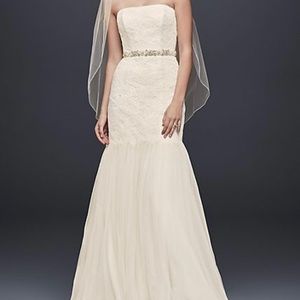 Bridal Strapless Lace Trumpet with Tulle Skirt